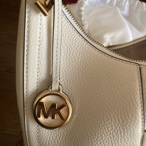 Michael Kors Lydia hobo in cream. Never worn. - Picture 5 of 7